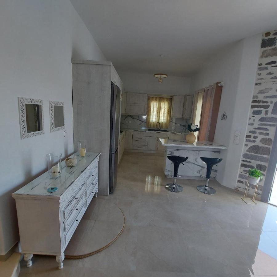 Stegio Villa Parasporos Bagian luar foto