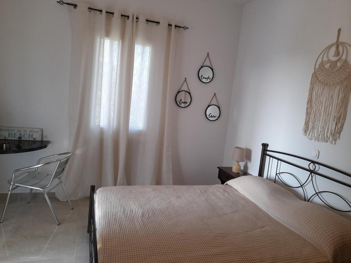 Stegio Villa Parasporos Bagian luar foto