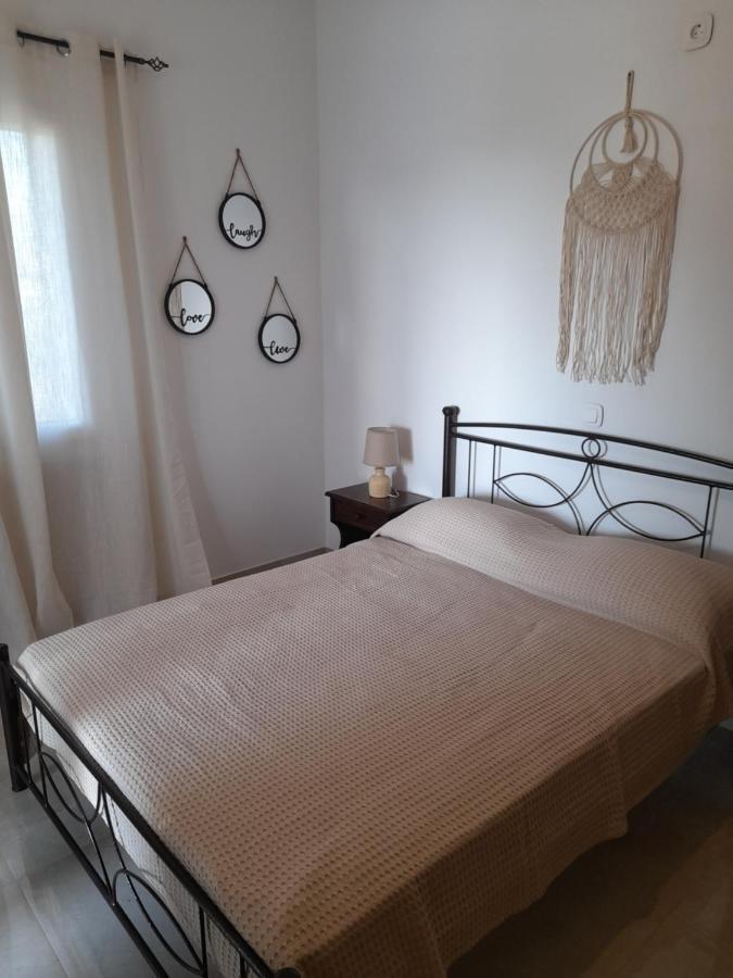 Stegio Villa Parasporos Bagian luar foto